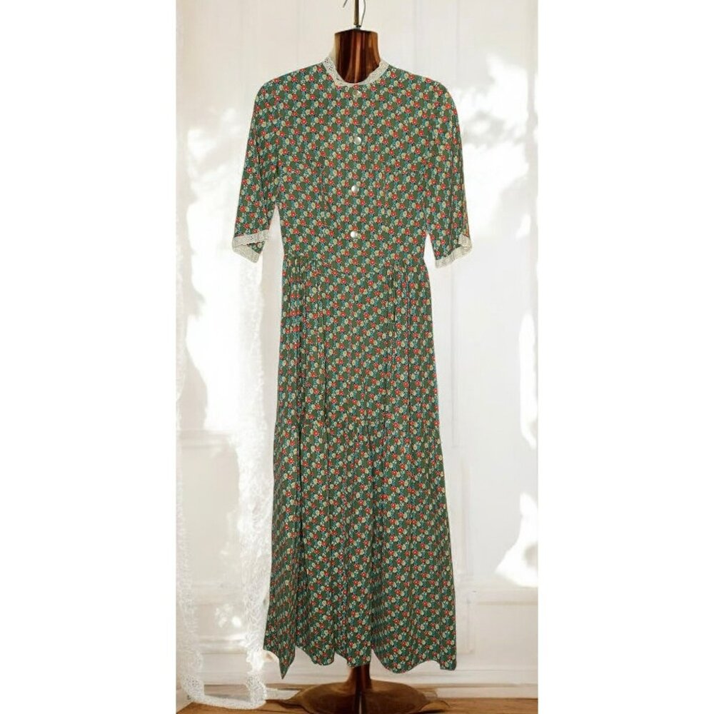 Handmade 70s Prairie Green Floral Cottagecore Farm Dress Lace Trim Button